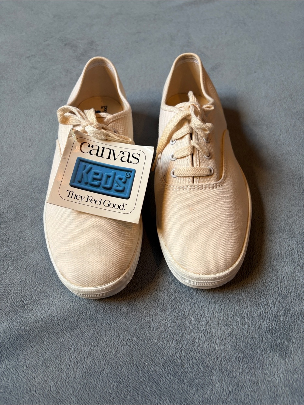Keds Women’s Vintage Canvas Sneakers in Natural Cream Size 8 Wide